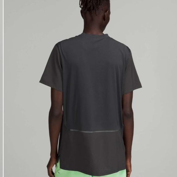 Lululemon All Terrain Short Sleeve
Shirt Men’s Size XL - Picture 3 of 10